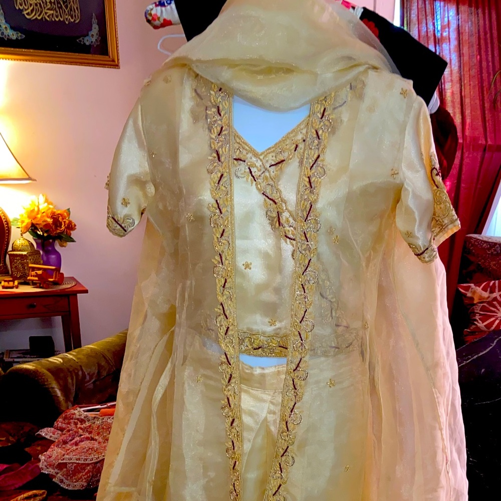 4 piece set from India